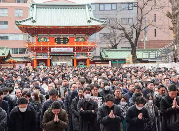 仕事始めに商売繁盛を願う