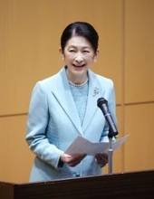 紀子さま、看護大学校２５周年式典に＝東京・清瀬