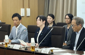 外国人受け入れ方針、議論開始