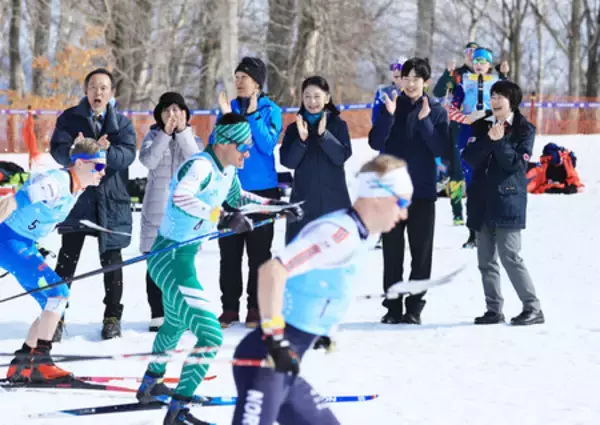 悠仁さま、スキー競技観戦＝紀子さまと、子供施設視察も―北海道