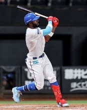 カストロの逆転３ラン　プロ野球