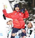 「担がれる丸山　五輪」の画像1