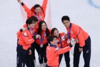 銀メダルの日本チーム　五輪