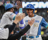 「日本ハムの万波、甘い球逃さず９号＝小技も決めて２打点―プロ野球」の画像1