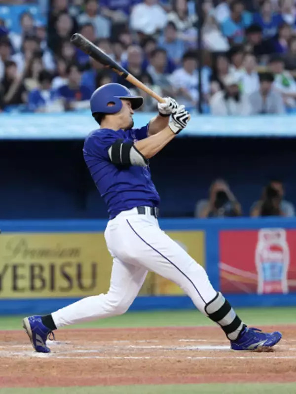 板山の先制ソロ　プロ野球