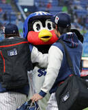 「つば九郎復活に大声援＝プロ野球・ヤクルト」の画像1