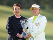 ２４歳仲村果乃が初勝利＝３打差を逆転―三菱電機女子ゴルフ