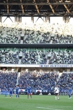 空席目立った国立＝コロナ後最少―天皇杯サッカー