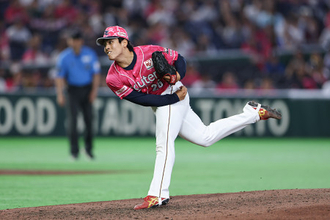 力投する中込　プロ野球