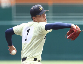 冨岡、涙抑えられず＝高校野球・英明
