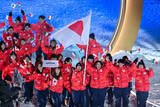 「入場行進する日本の選手ら　五輪」の画像1