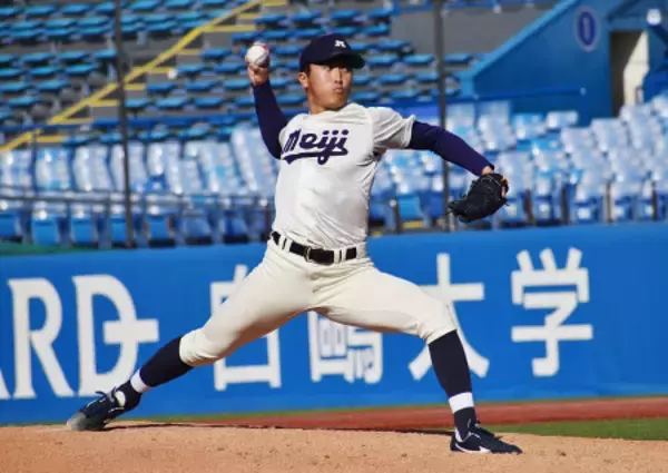 明大が勝ち点３　野球