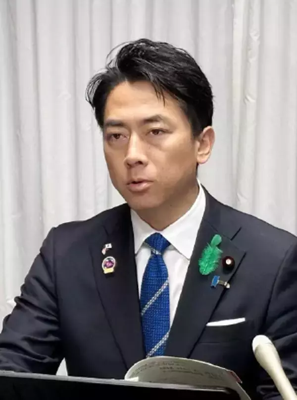 小泉防衛相が豪州訪問