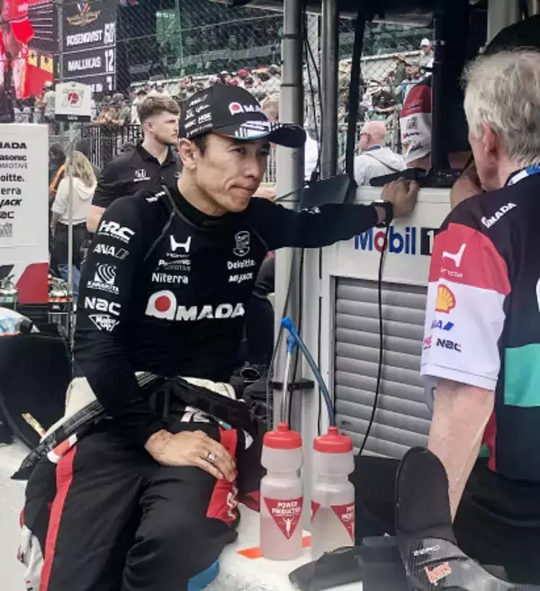 佐藤琢磨は１０位