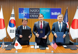 日米韓、中国ミサイルに懸念