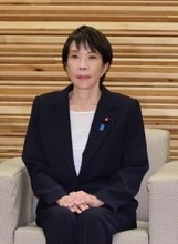 首相側に上限超える寄付