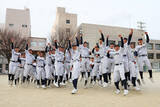 「喜ぶ九州国際大付の選手ら　高校野球」の画像1
