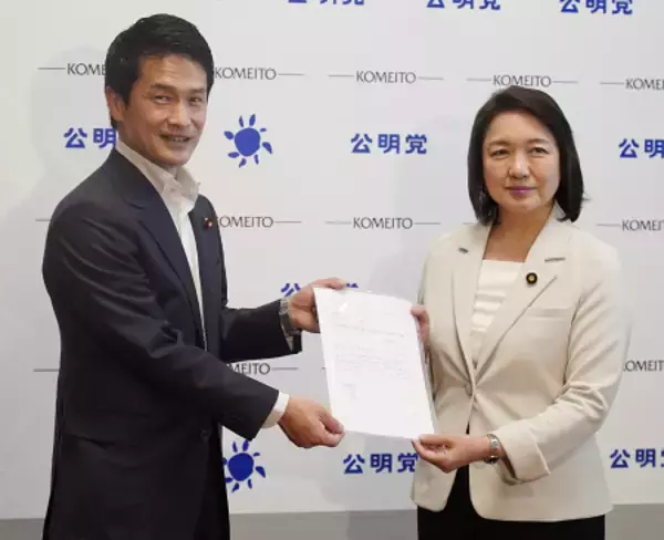 協議入りを提案する中道の小川代表