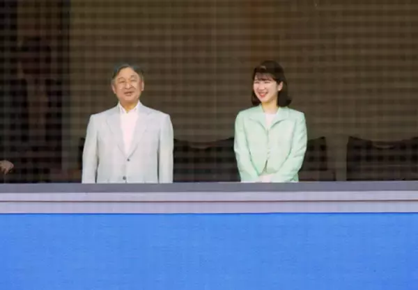 天皇陛下と愛子さま、早慶戦観戦＝六大学野球、３２年ぶり「天覧試合」―東京