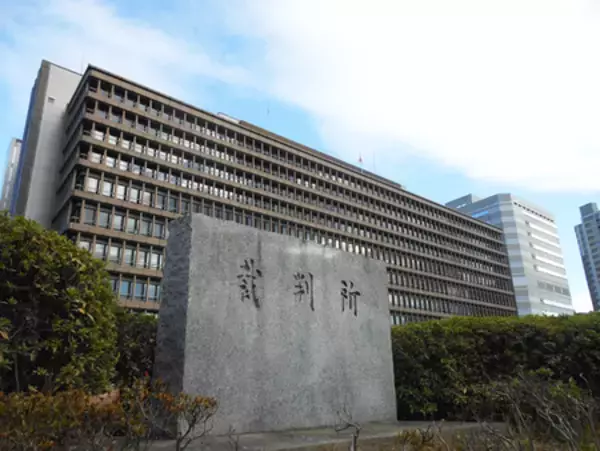 府警警部補、起訴内容認める＝ＯＢに情報漏えい―大阪地裁