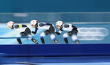 「滑走する日本チーム　五輪」の画像1