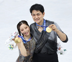 三浦、木原組が逆転の金＝日本勢メダル１８個、過去最多に並ぶ〔ミラノ・コルティナ五輪〕