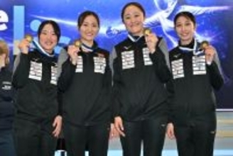 女子サーブルで日本３位