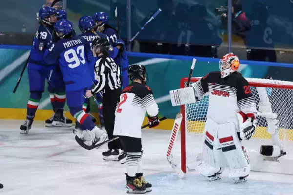 悔しそうな増原ら　五輪