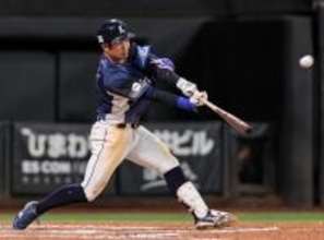 桑原の逆転２ラン　プロ野球