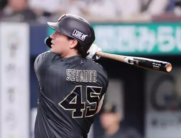 シーモアの２ラン　プロ野球