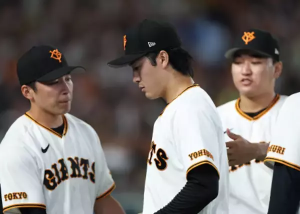 降板する西舘　プロ野球