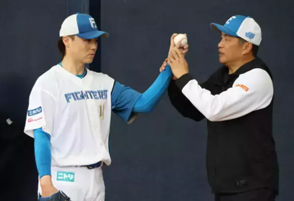 山崎、新球種に手応え＝プロ野球・日本ハム