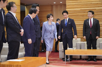 小泉防衛相、２７日から訪韓