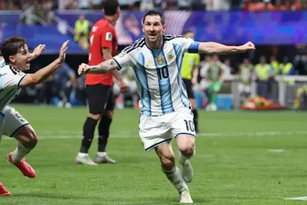 メッシ、通算２１得点　Ｗ杯サッカー
