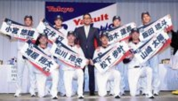 新入団選手を発表　プロ野球