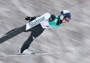 高梨沙羅８位、丸山希は１２位＝Ｗ杯ジャンプ女子