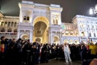 ガレリア前に到着した聖火