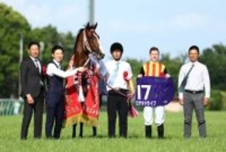 ロデオドライブとレーン騎手