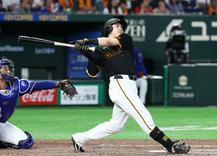 泉口のソロ　プロ野球