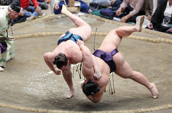 安青錦のすくい投げ