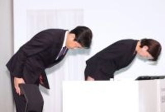 ＫＤＤＩ社長ら報酬返納＝架空取引、売上高２４６１億円水増し