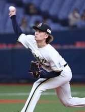 力投する寺西　プロ野球