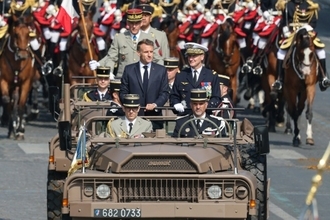 仏パリ祭、過去最大規模の軍事パレード 欧州の結束とウクライナ支援を誇示
