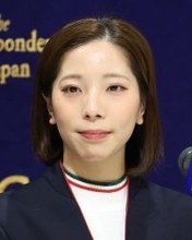 りくりゅうペアに紫綬