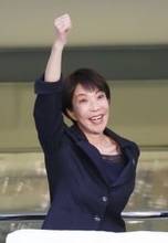 円大幅安、一時１５５円台半ば＝高市首相「円安容認」観測、株は乱高下―東京市場