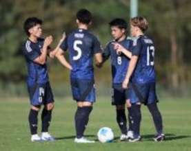 サッカー男子は初戦大勝