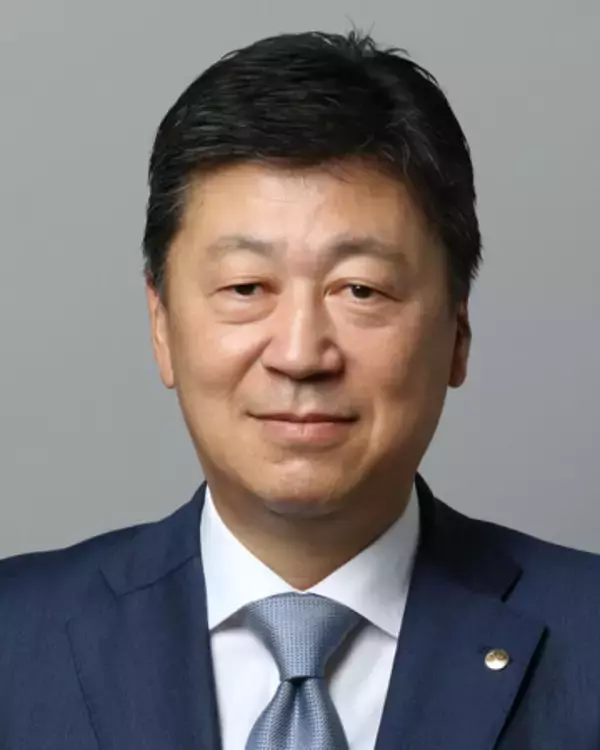 日経新聞社長に飯田氏