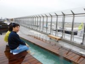 空港展望デッキをリニューアル