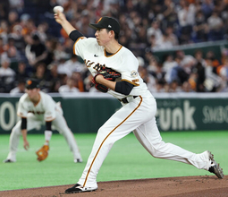 戸郷翔征が危険球退場＝プロ野球・巨人