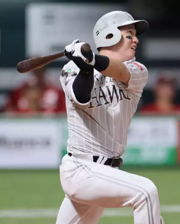 栗原の２ラン　プロ野球
